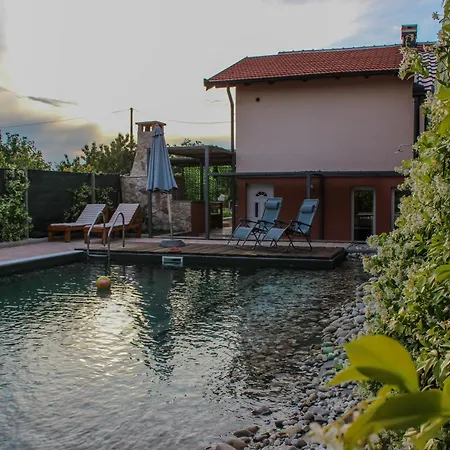 Bali Paradise Stolac